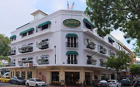 The Jesselton Hotel